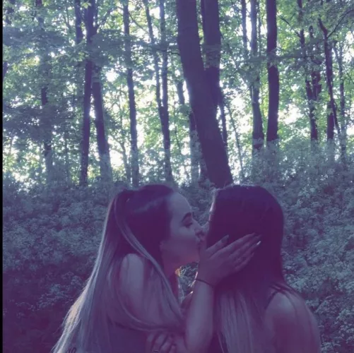 Nothing beats two girls kissing by FamousSatisfaction30