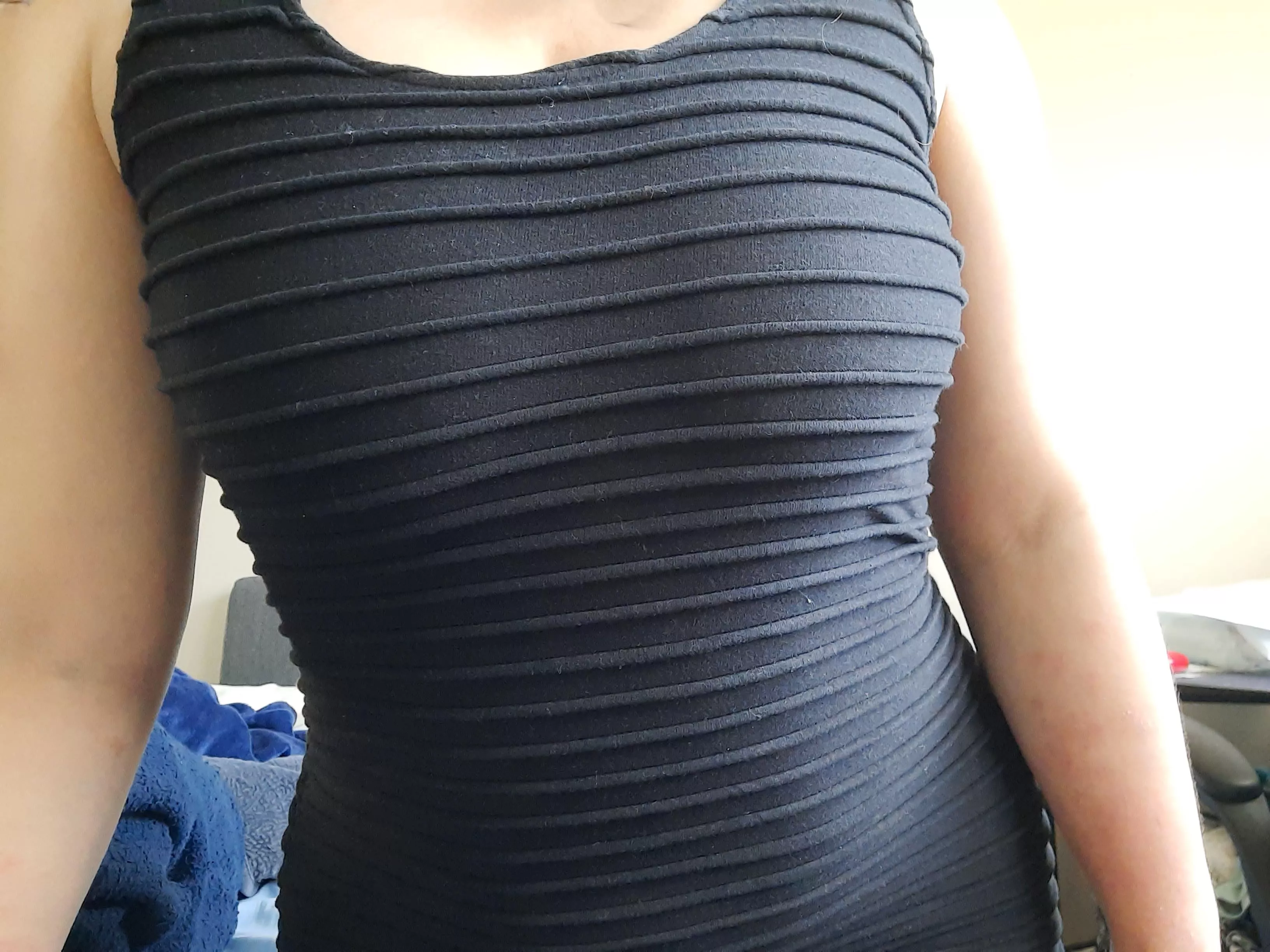 nothing gets between me and my little black dress posted by daphnethedryad