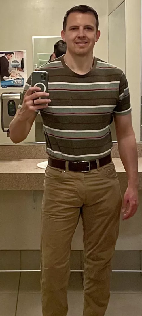 Nothing more mild than earth tone stripes. by OakCreek26055