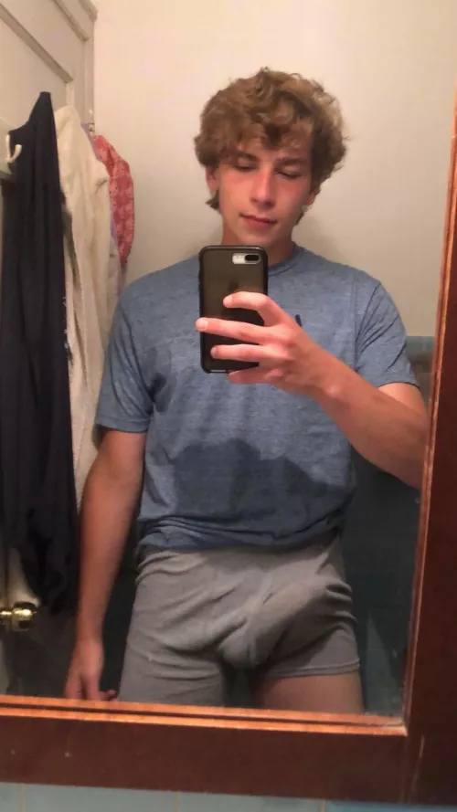 nothing to see here ;) by sheifbso