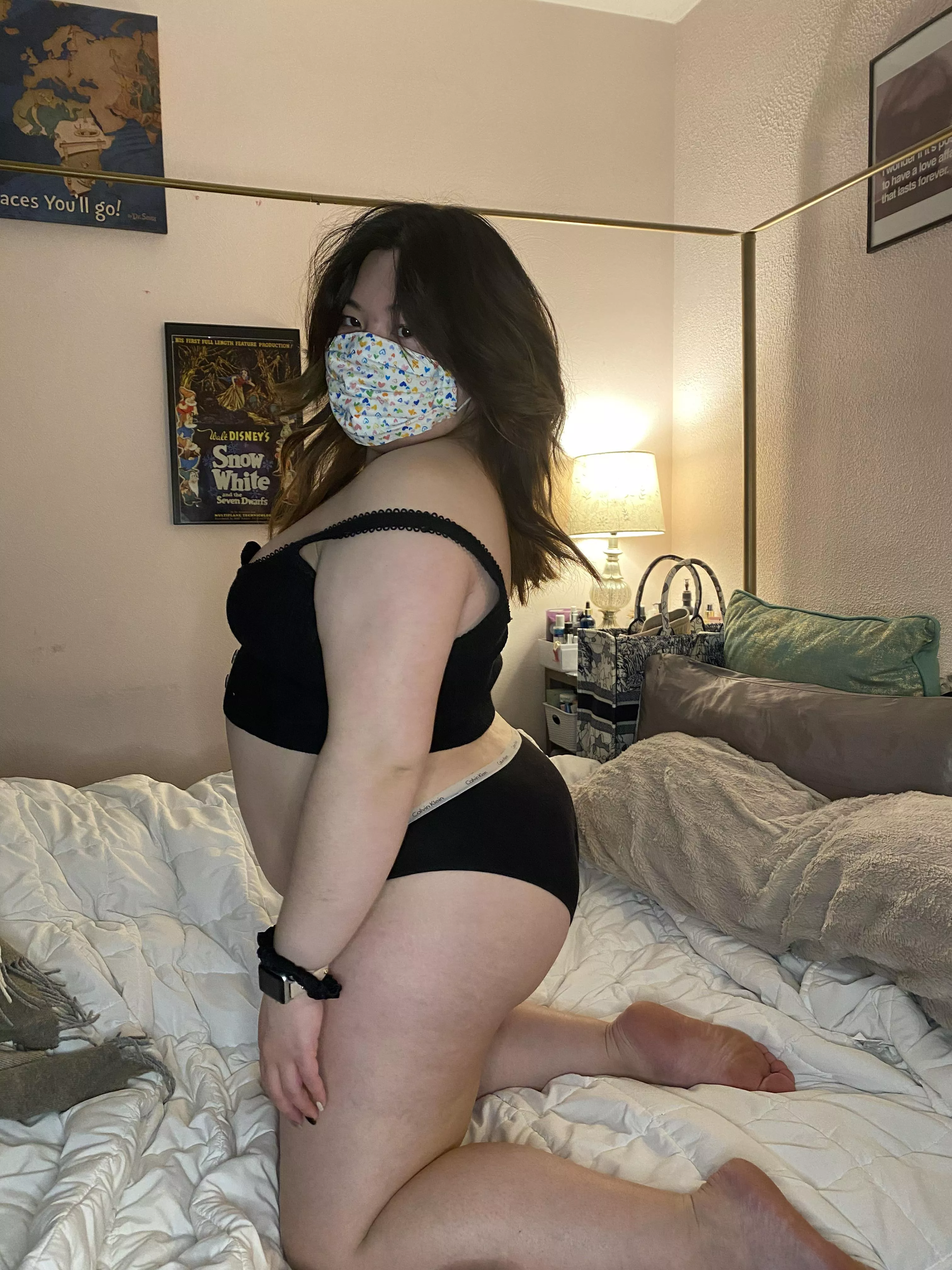 Nothing’s holding them up posted by anamenotneeded