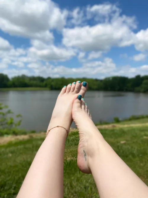 Now that’s a beautiful sight! by melerdy