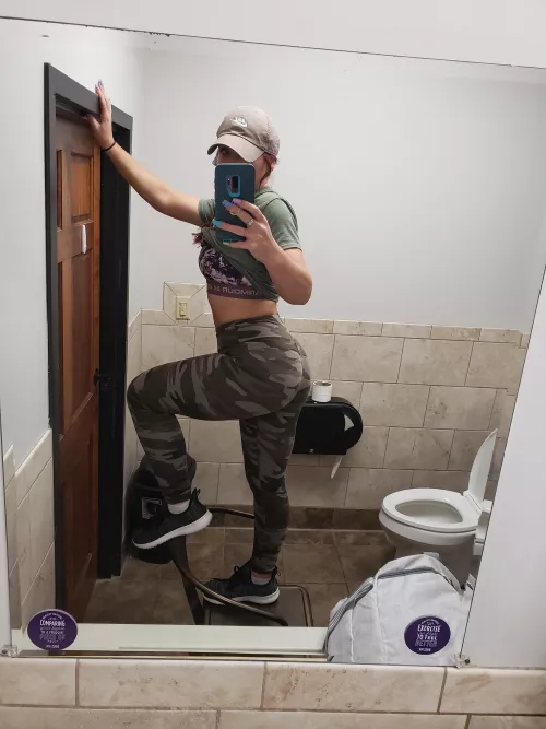 Now time for the clothes to come off for a shower!!! by Tori_Rose22