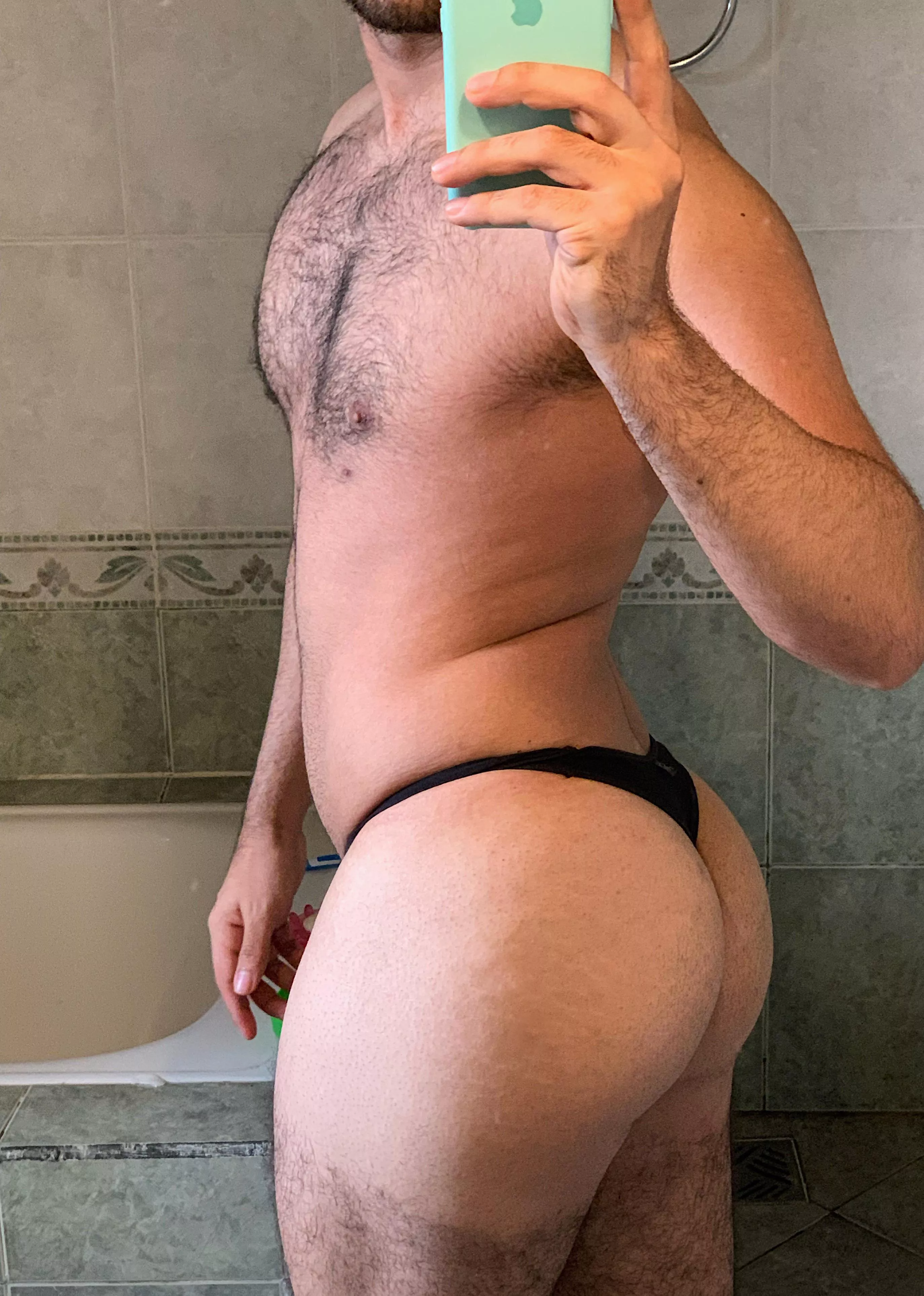 Now…who wanna do me? posted by Thebuttboy1