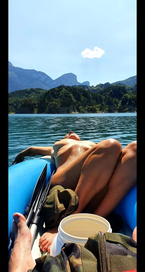 nude on a french lake by 2kayo