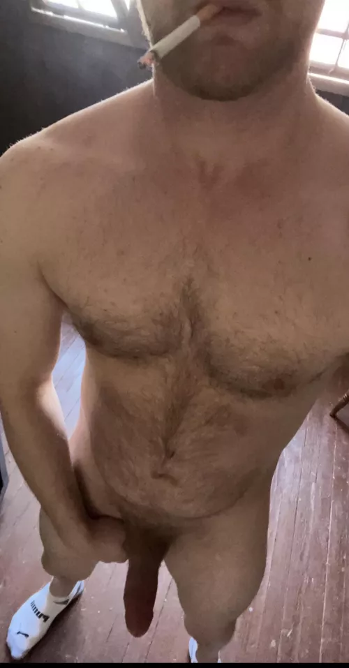 Nude smoke break. Who’s joining? by Oneman800