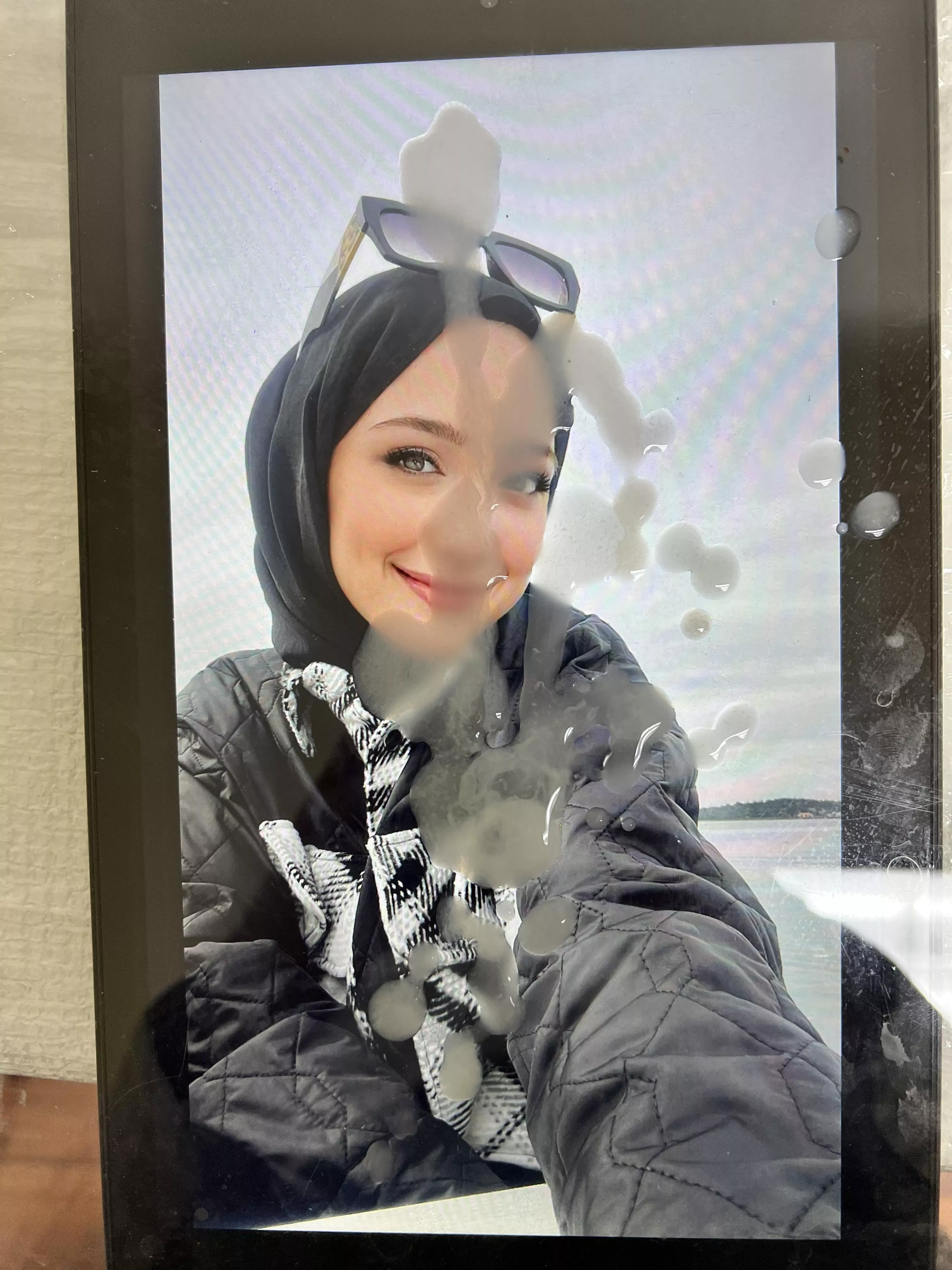 Nutted real good on this hijabi! posted by merbs88