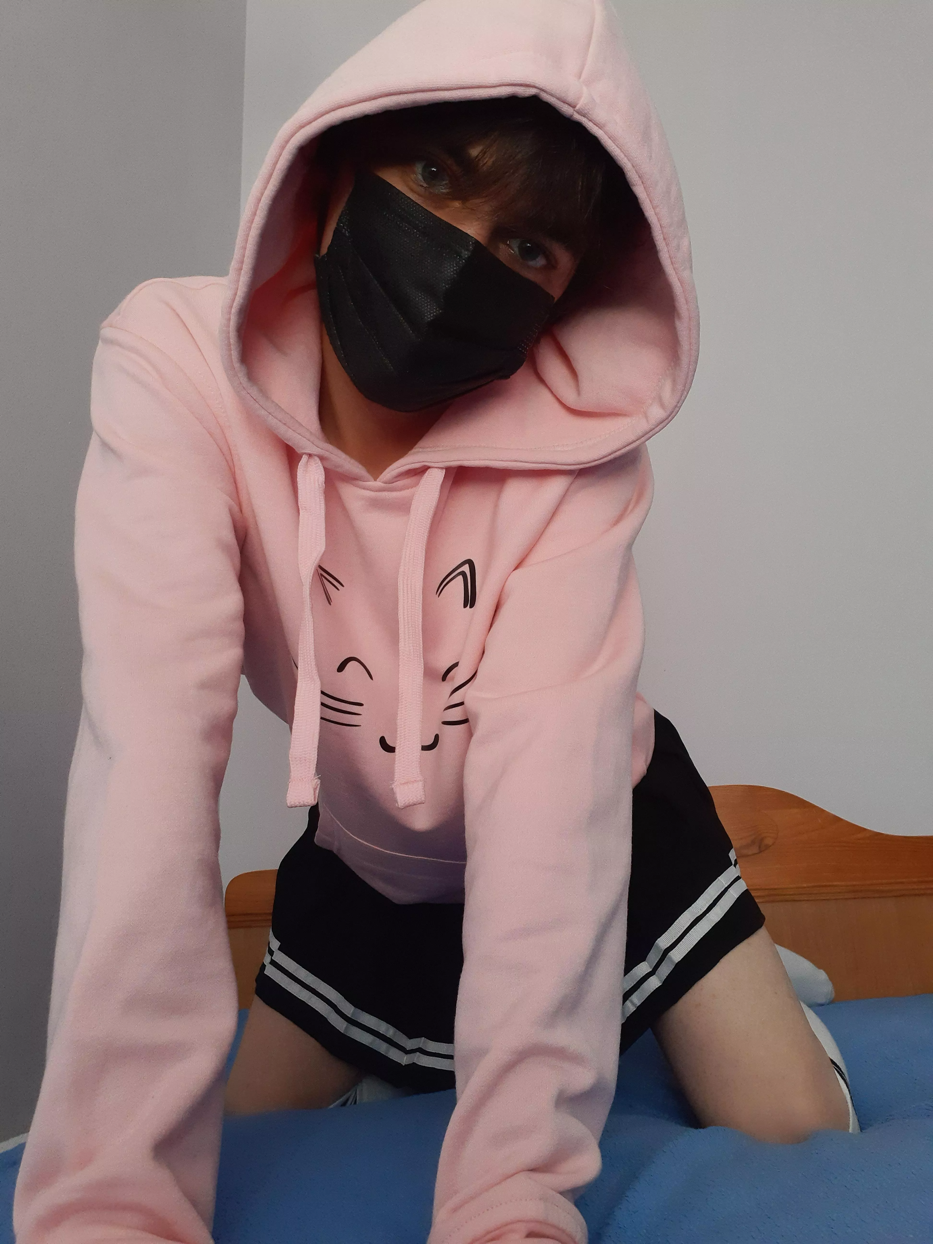 nyaaa (=^ ◡ ^=) posted by Piccolo_Femboy