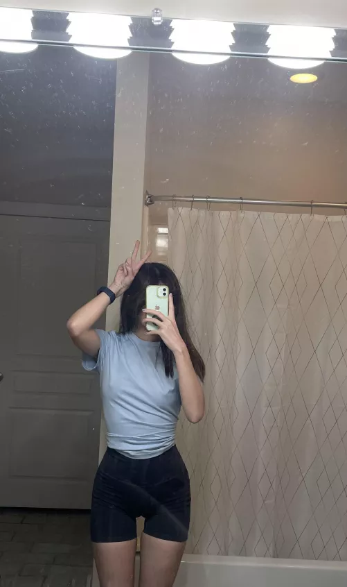 Obligatory finals procrastination, let-me-indulge-in-my-narcissism picture by Lilsquirtz