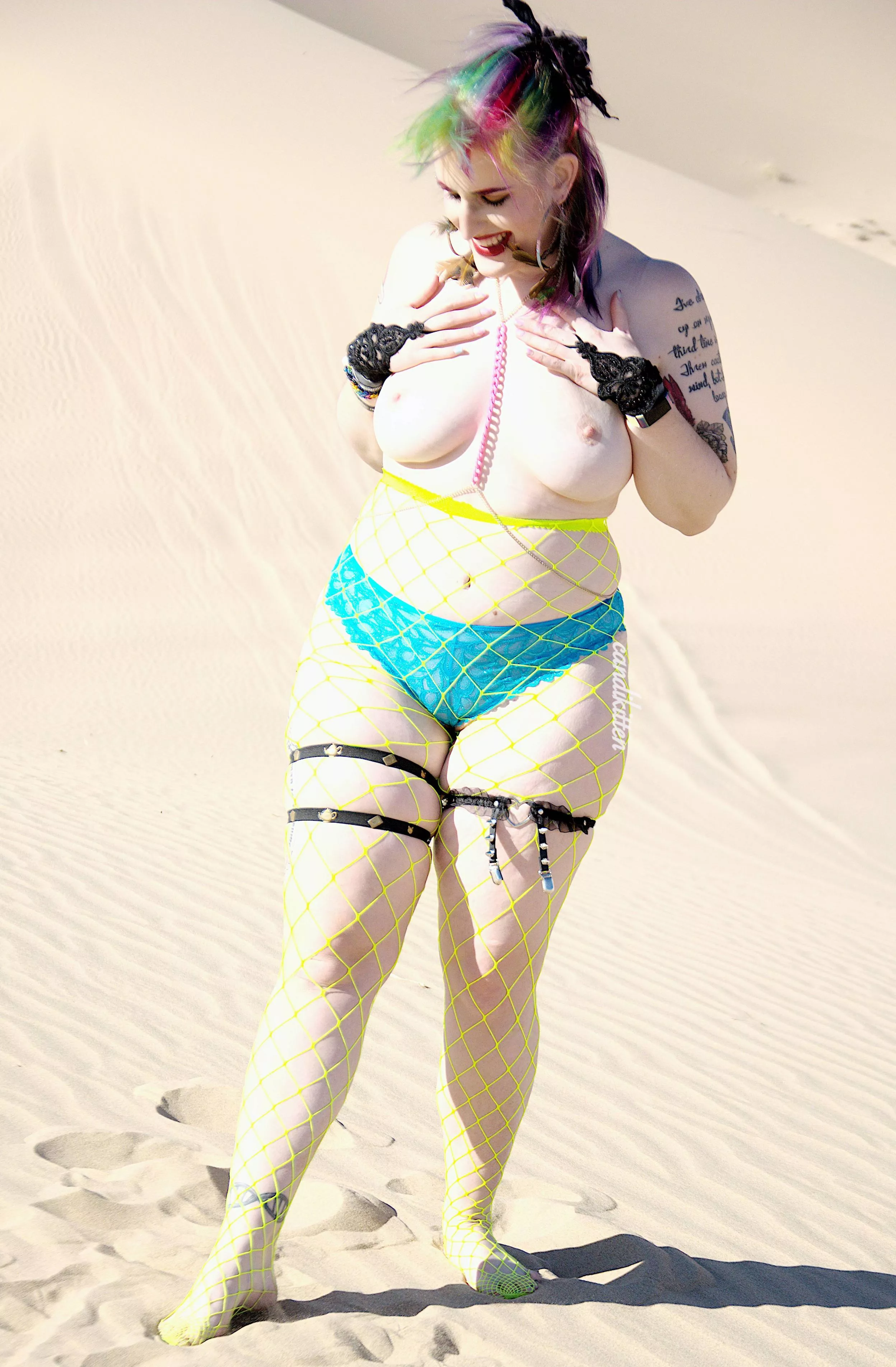 [OC] Desert dweller 💙 posted by candi-kitten