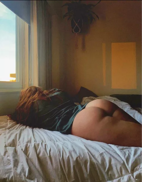 [oc] I hope I made your pants just a little bit tighter 😉 by PM_Moi_Girlz