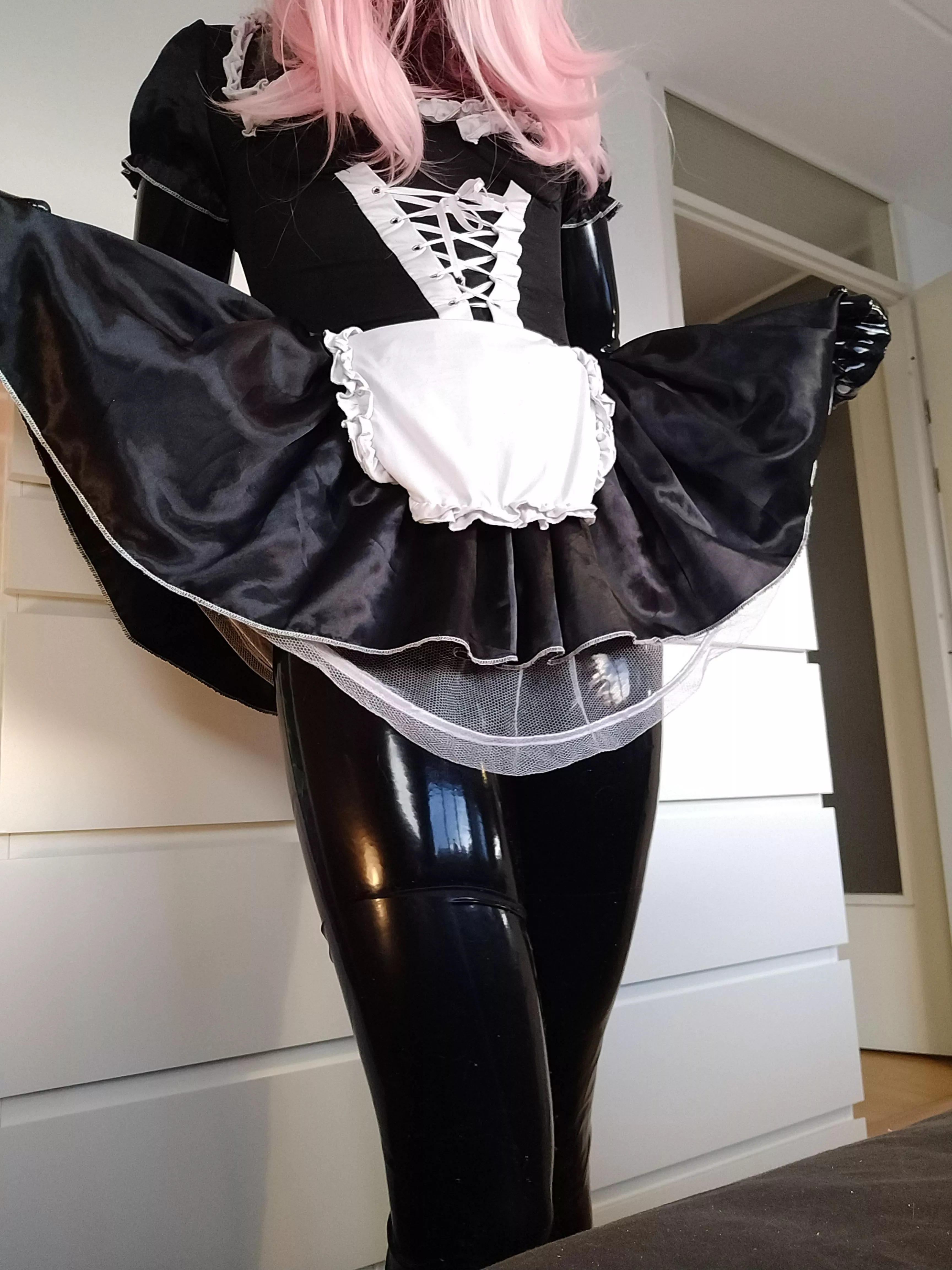 [OC] latex + maid fetish 💜 posted by Shijuuichi
