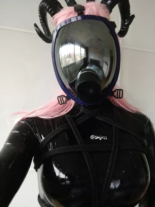 [OC] pentagram shibari over latex catsuit by Shijuuichi