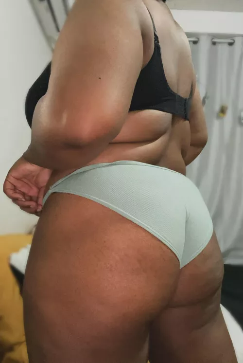 [OC] Some cake in honor of my birthday today! by RareRoseMari