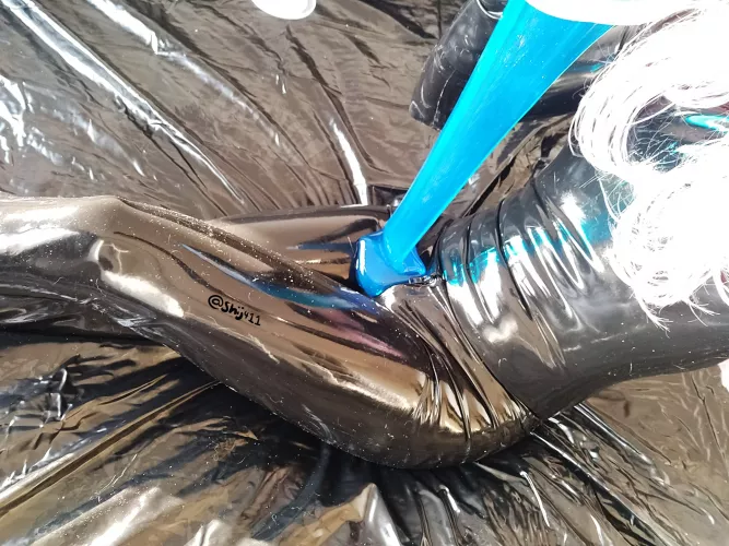 [OC] Time for some messy slime time 💜 by Shijuuichi