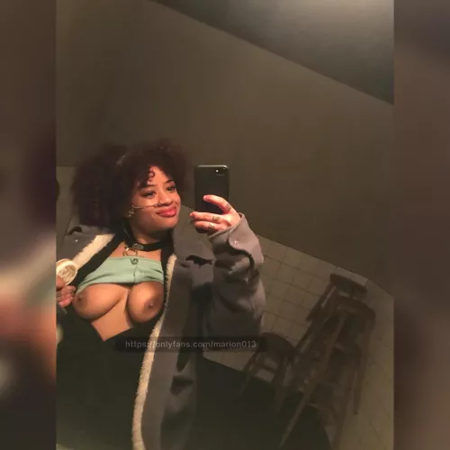 Ofc i wear my collar out duh 🤷🏽‍♂️💕 by -GUS___