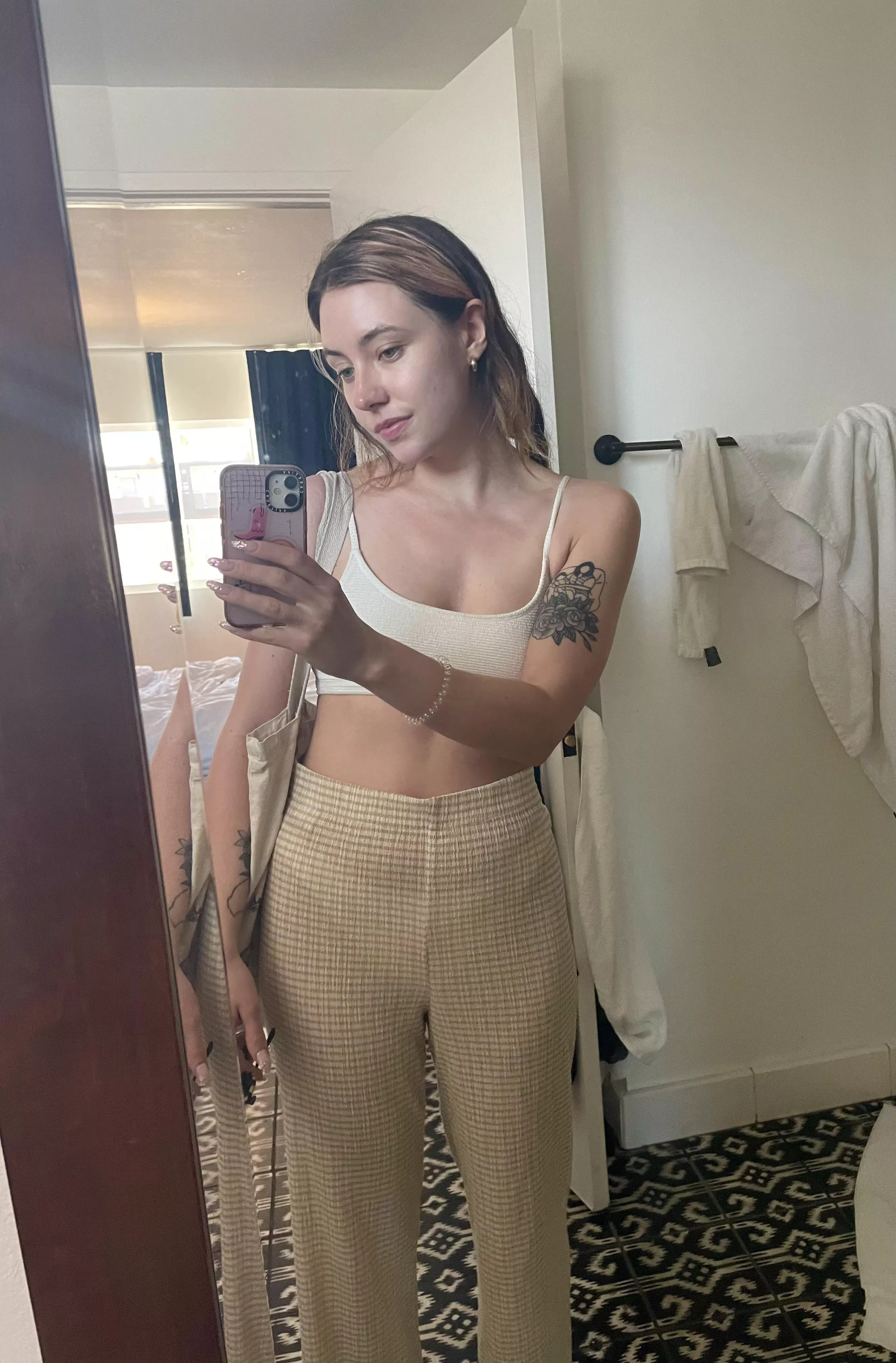 Off to hang by the pool :) (F) posted by LuxxuryCar23