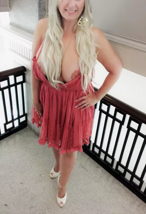 off to my next meeting.... by indy_hw