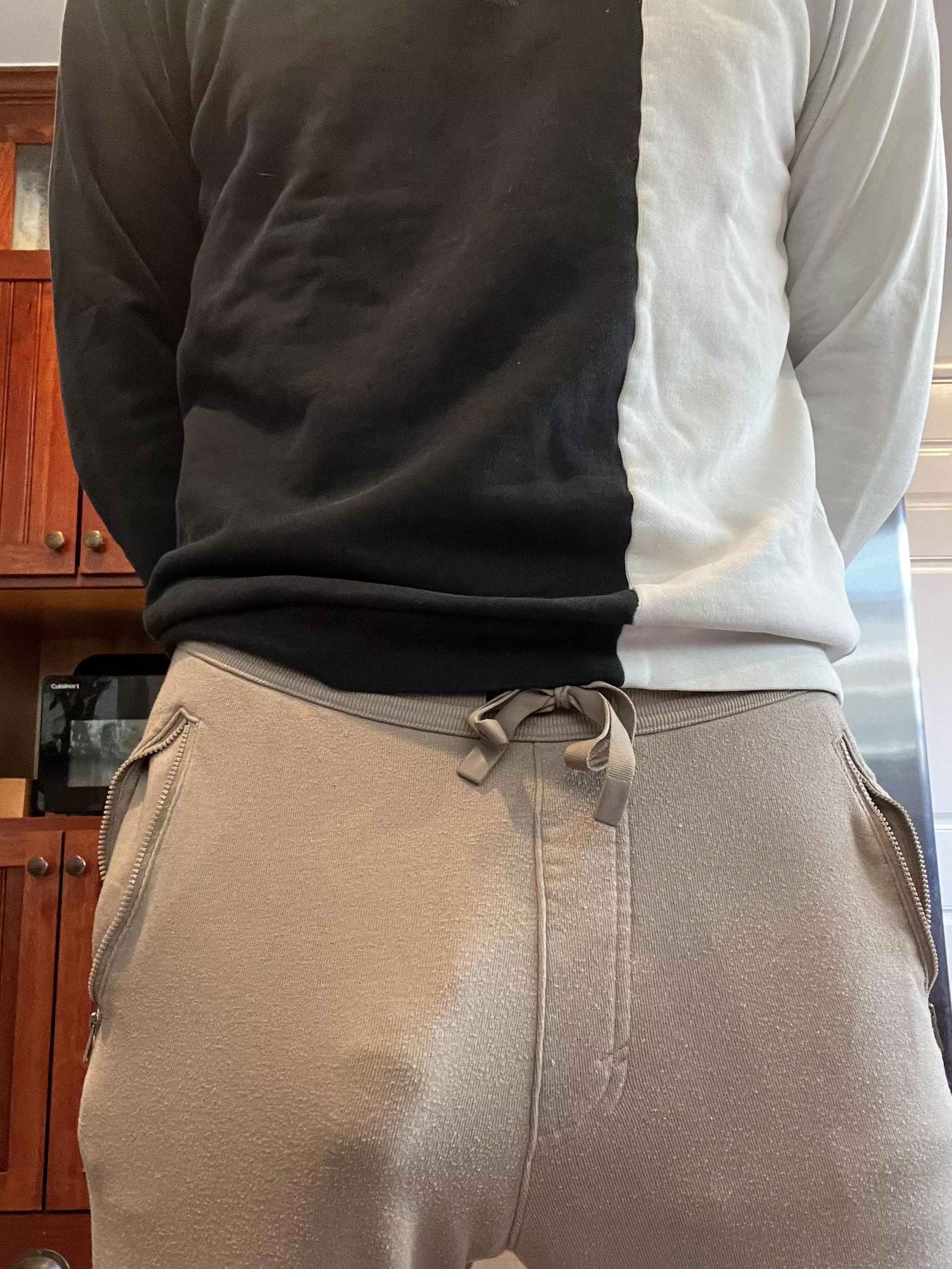 Off to the cafe to grab some coffee. posted by gentlefreak2019