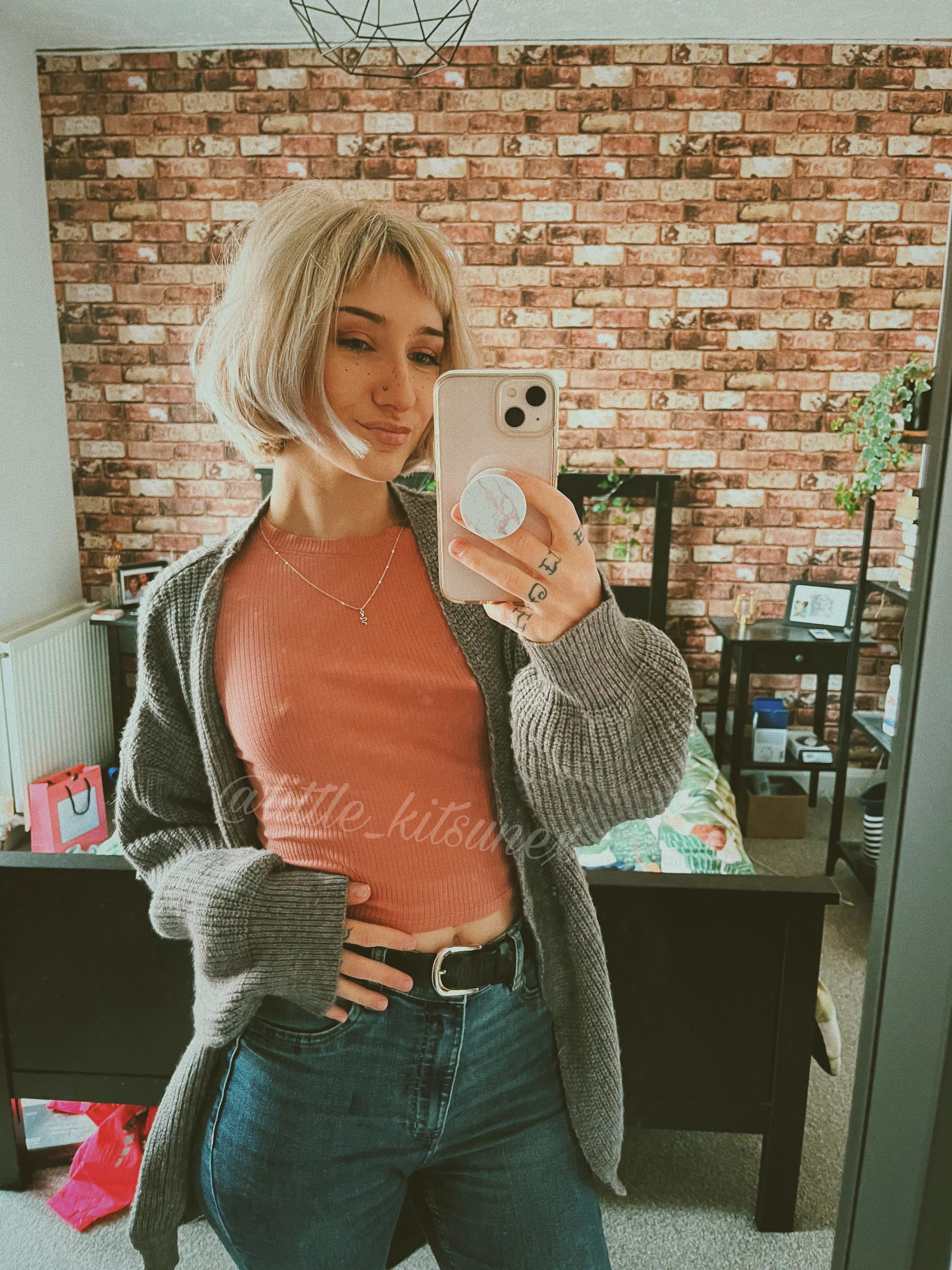 Off to work ❤️ posted by little_kitsunex