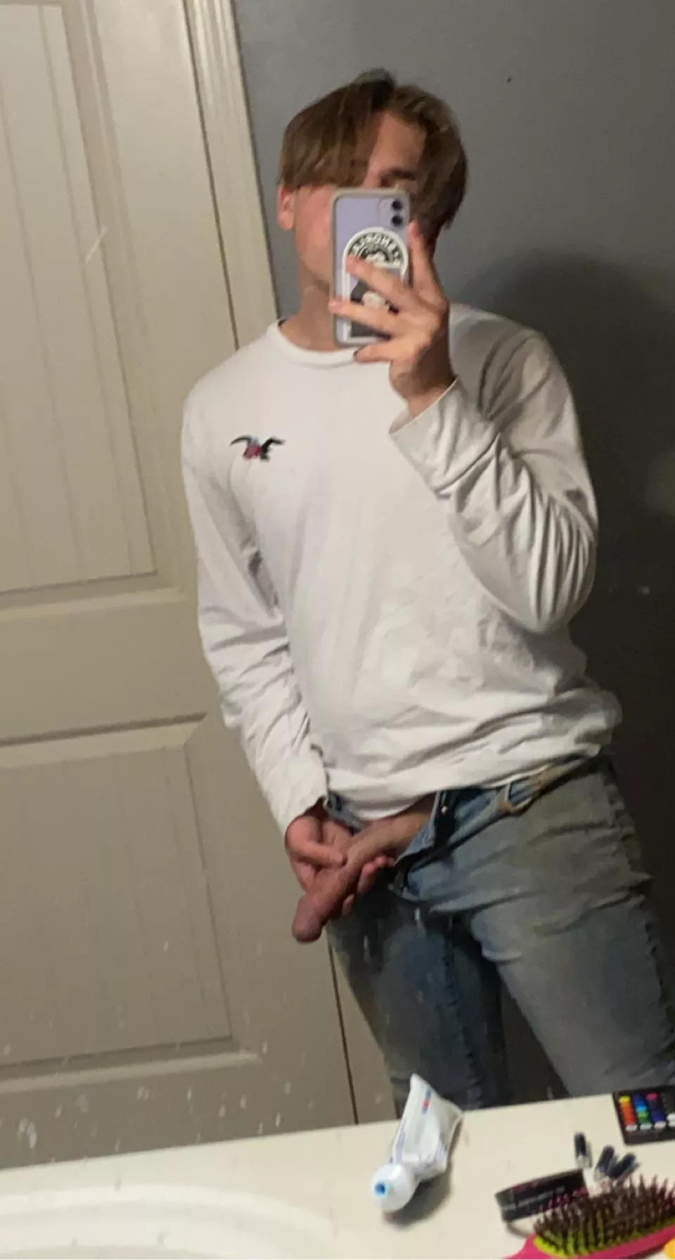 Off work posted by ThePurpleSenpai17