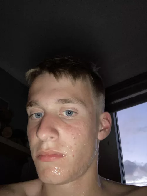 Official now a cumslut 🤝 upvote if you wanna add a load 😏💦 by lazytwinkk