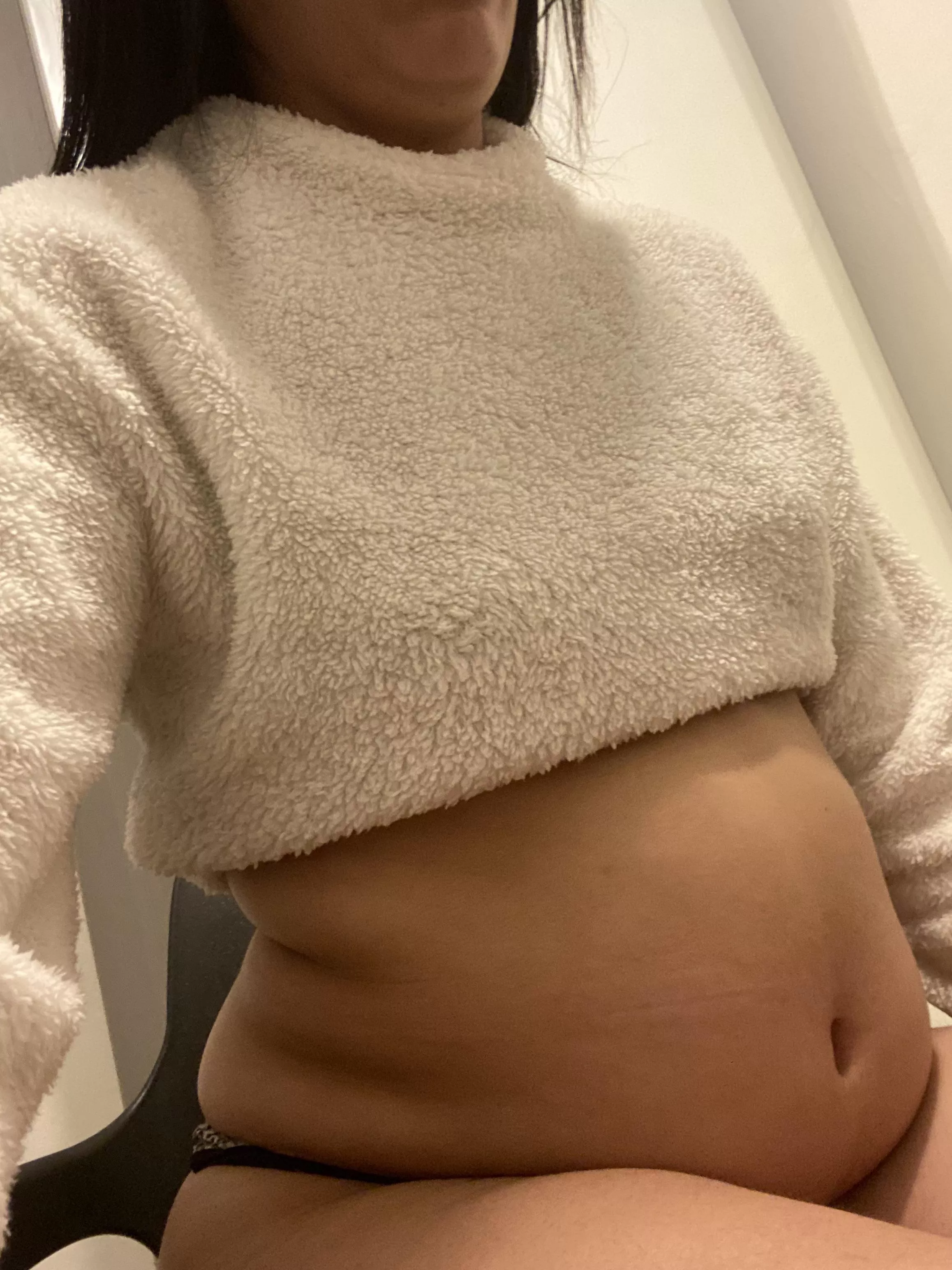 Officially sitting on my lap🥰 posted by Sunsiteeee