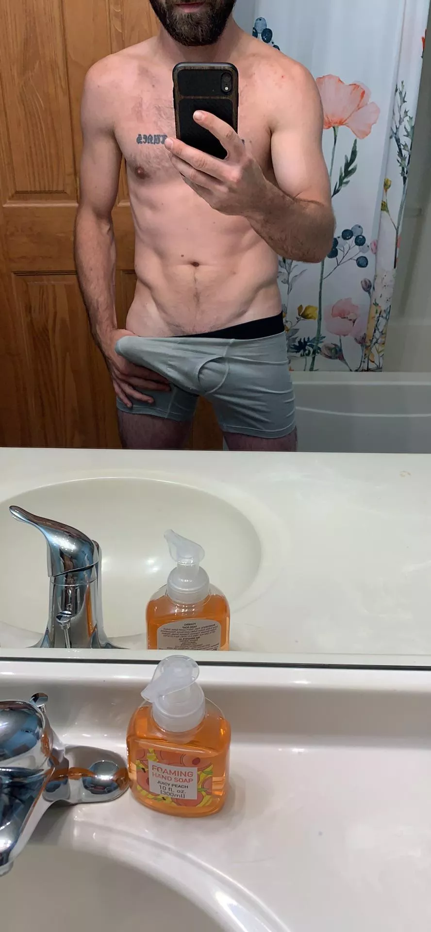 Oh hello 😏 posted by Tunessss1