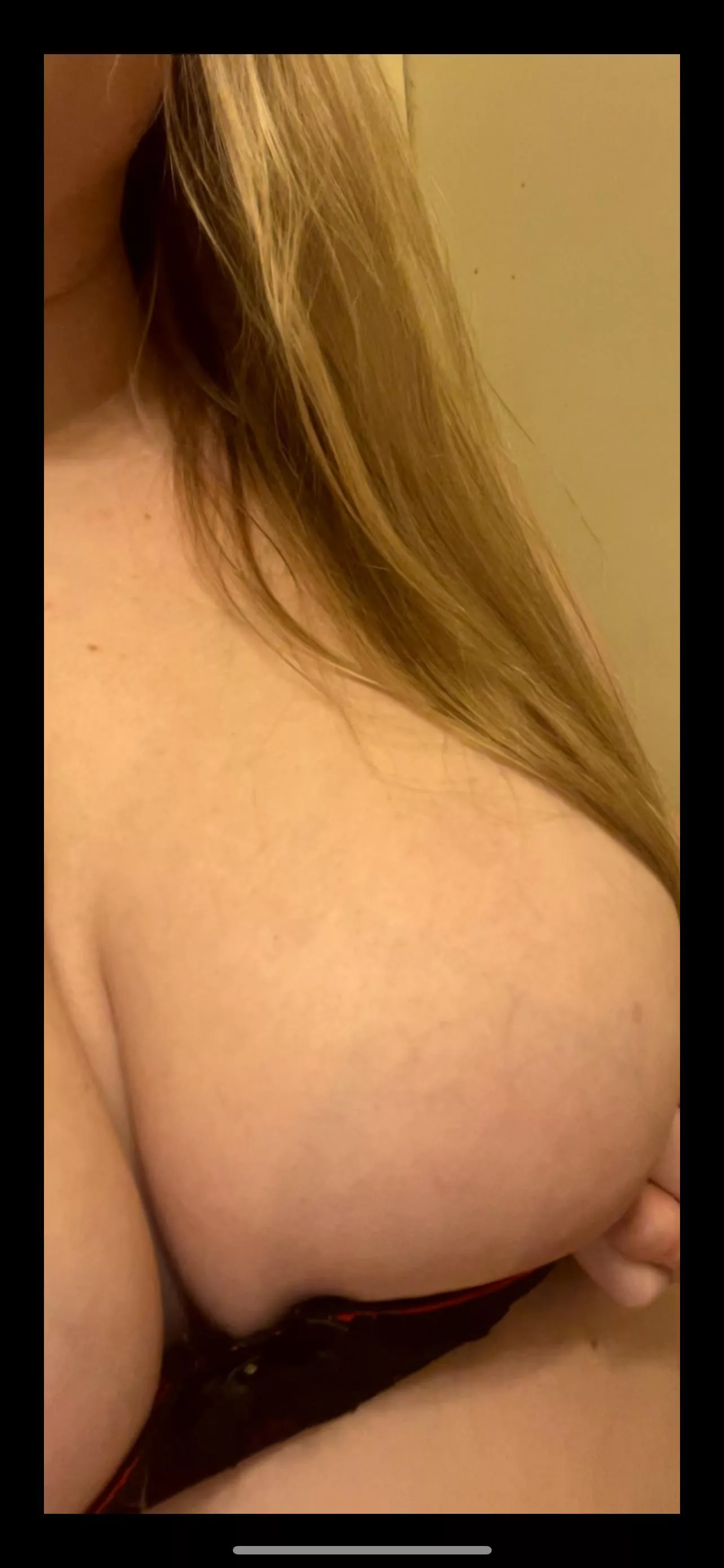 Oh hi there 😚 posted by keyannaof