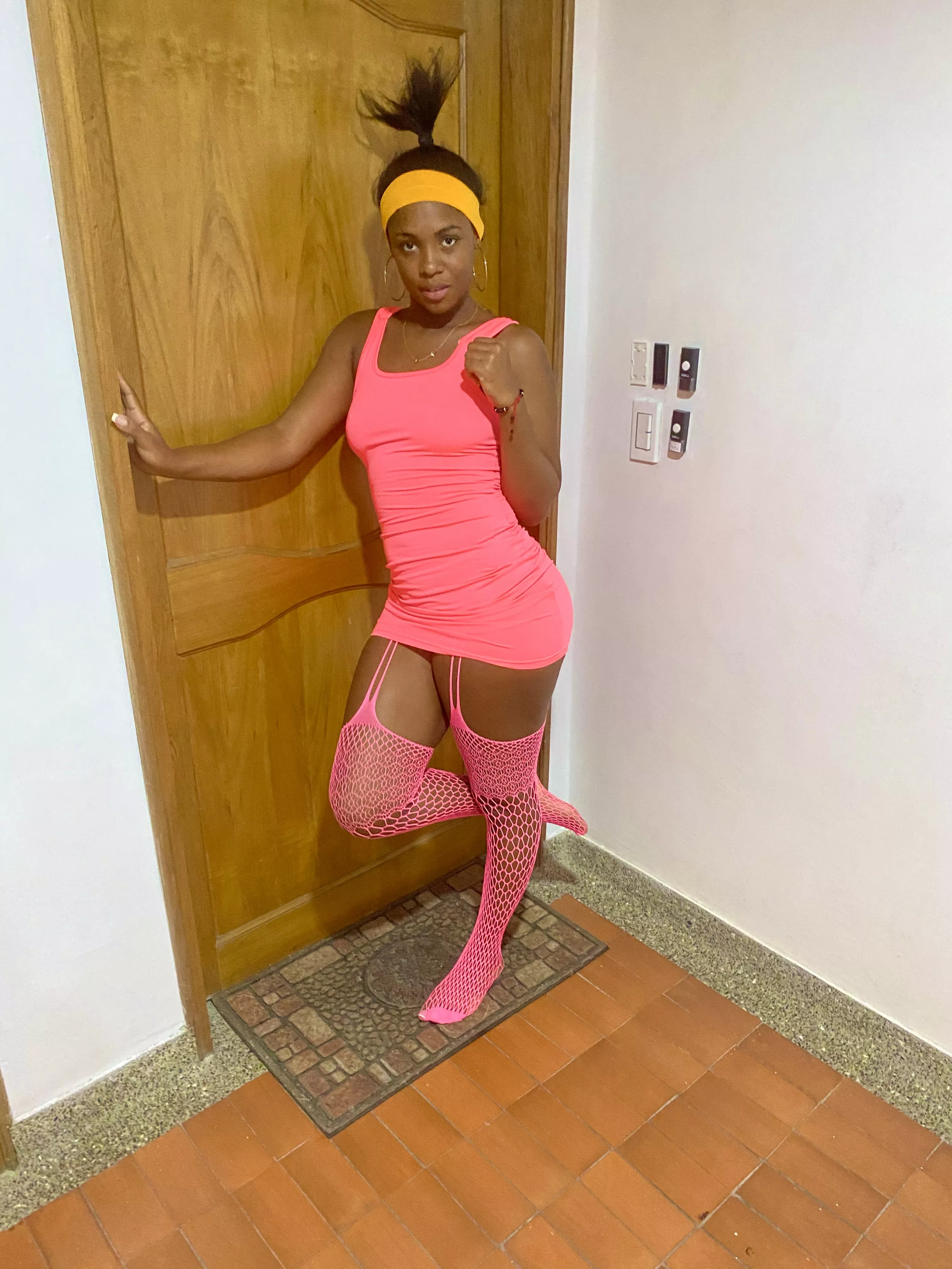 oh hi you live next door? posted by jdoieo