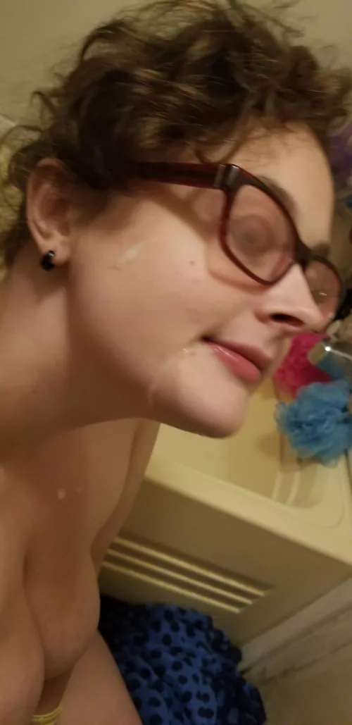 oh no, my glasses, they are dirty. 💦🤤 by CrimsonBunnyPlays