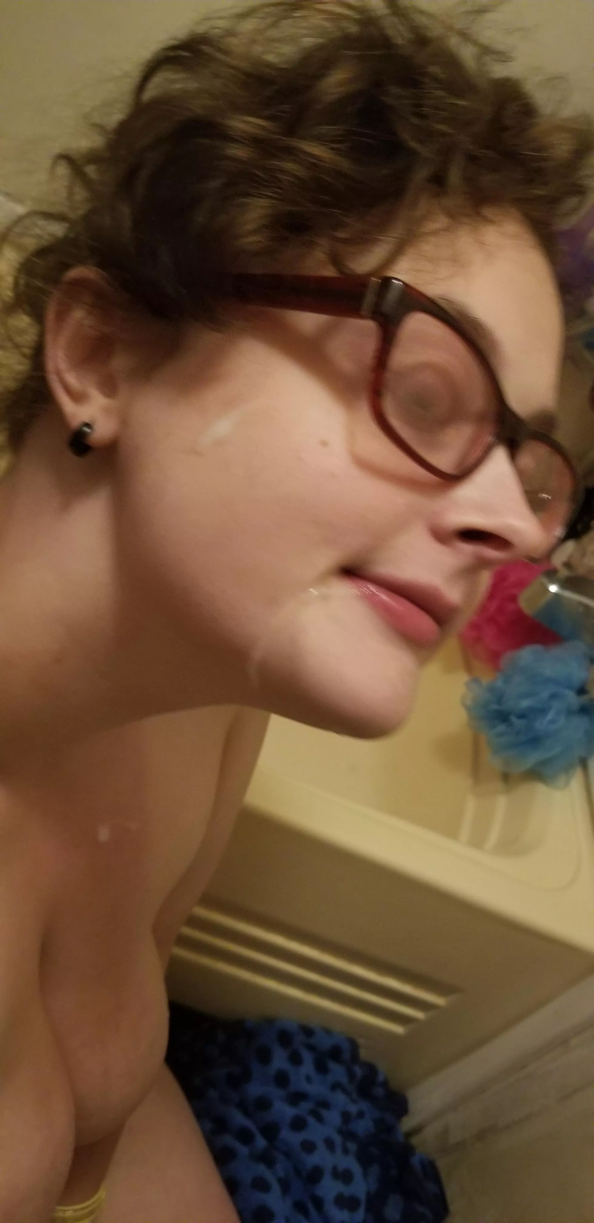 oh no, my glasses, they are dirty. 💦🤤 posted by CrimsonBunnyPlays