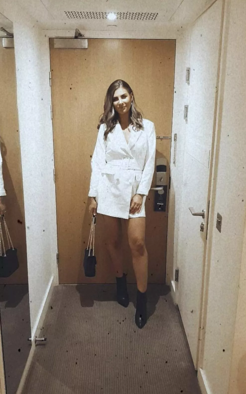 Oh yeah, this is definitely the sub for me ✌️ posted by Prior_Machine6488