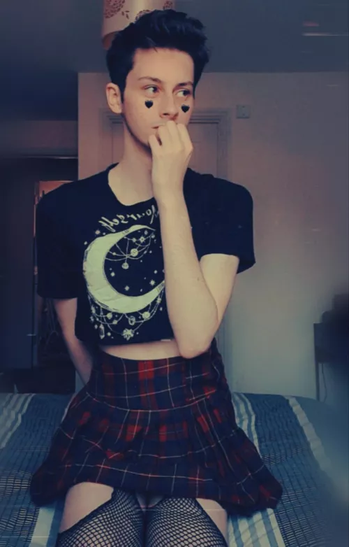 oh you like {band} too? I've got a spare ticket tonight if you want to come 😉 by aliceisntlooking