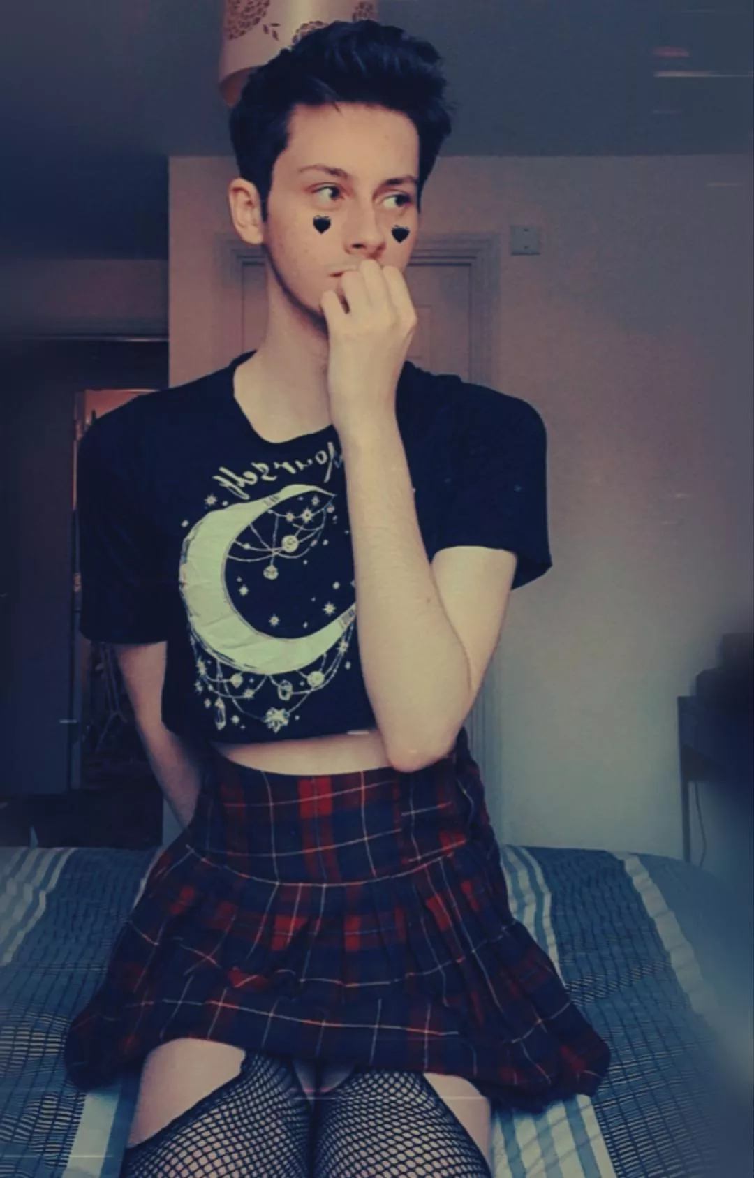 oh you like {band} too? I've got a spare ticket tonight if you want to come 😉 posted by aliceisntlooking