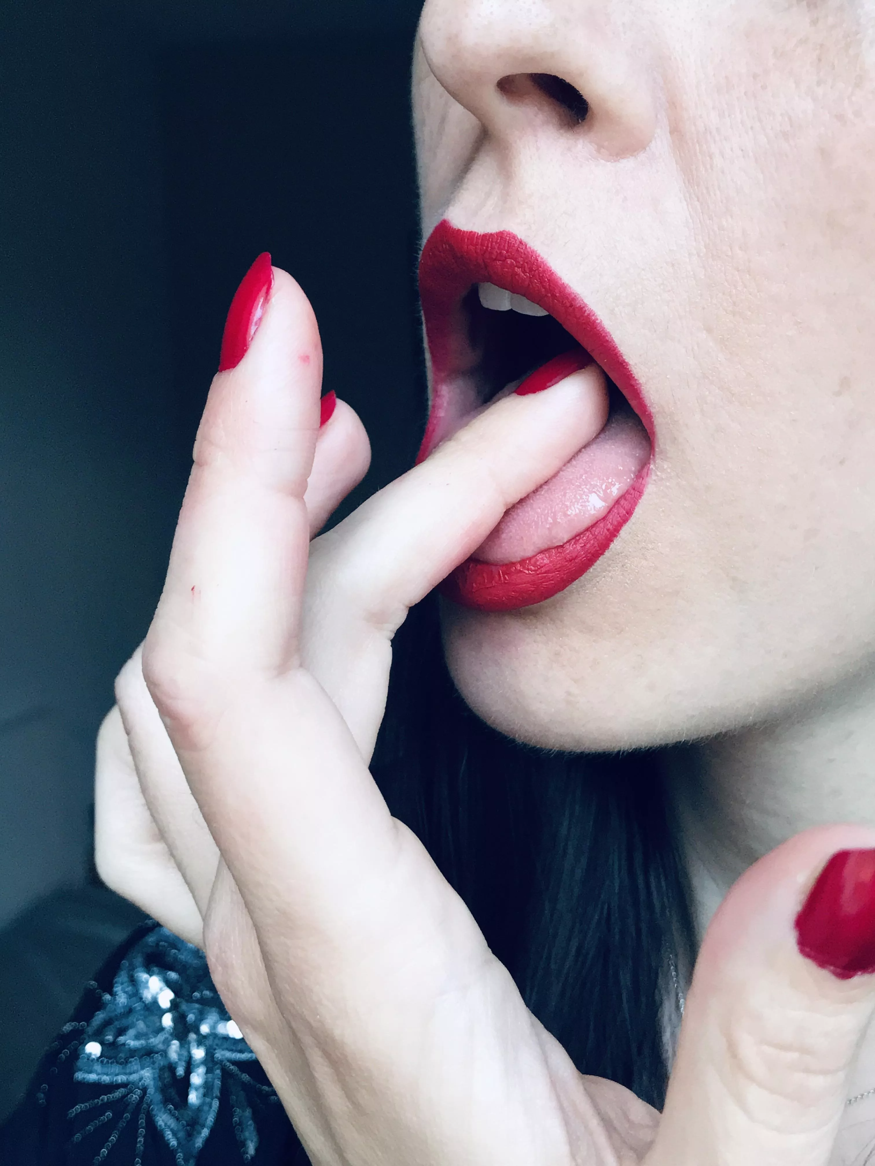 Oh yum.. 👄 posted by I-am-your-Aphrodite