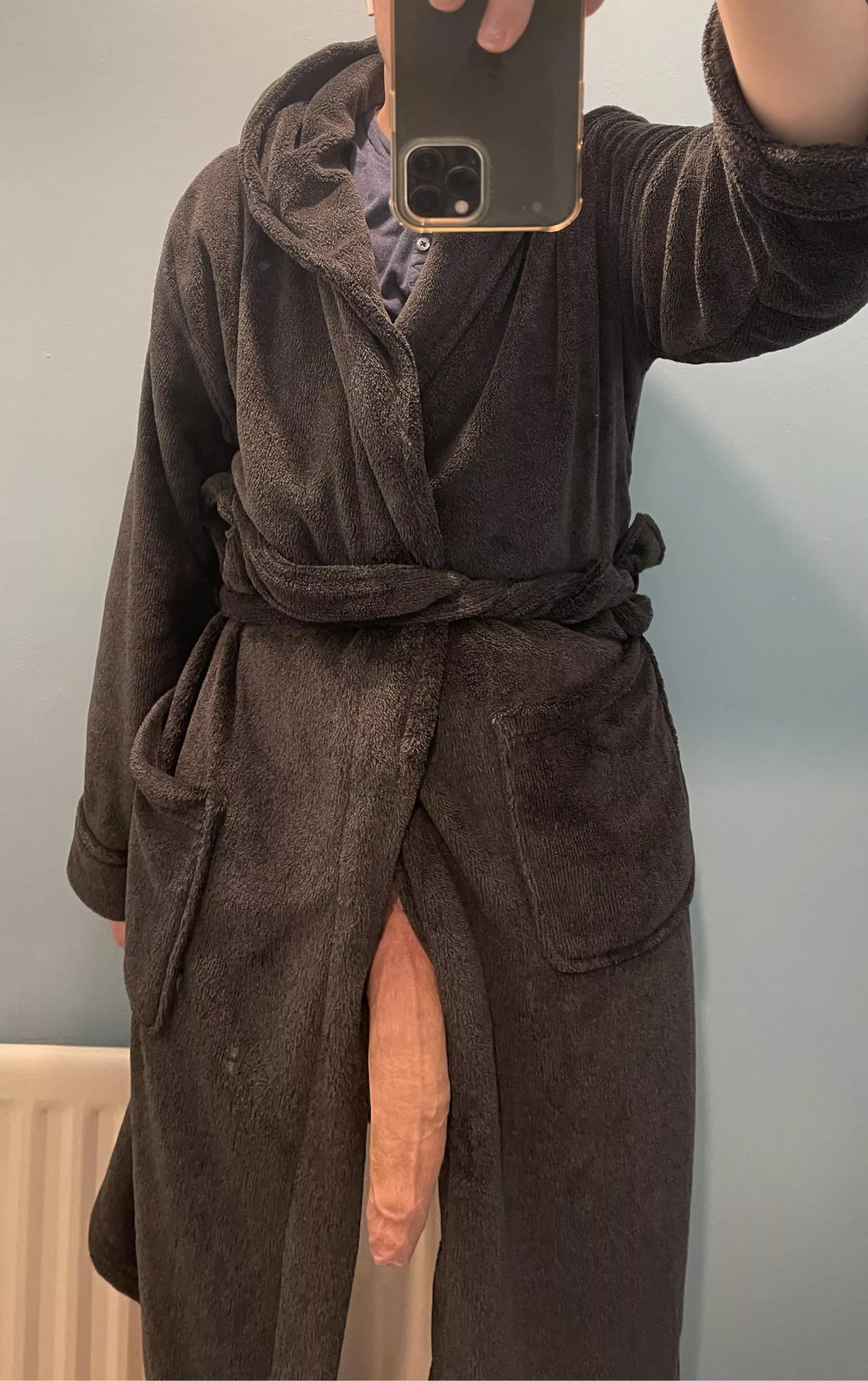 Ohh no im sorry it just fell out. Dm’s open posted by LargeWenus