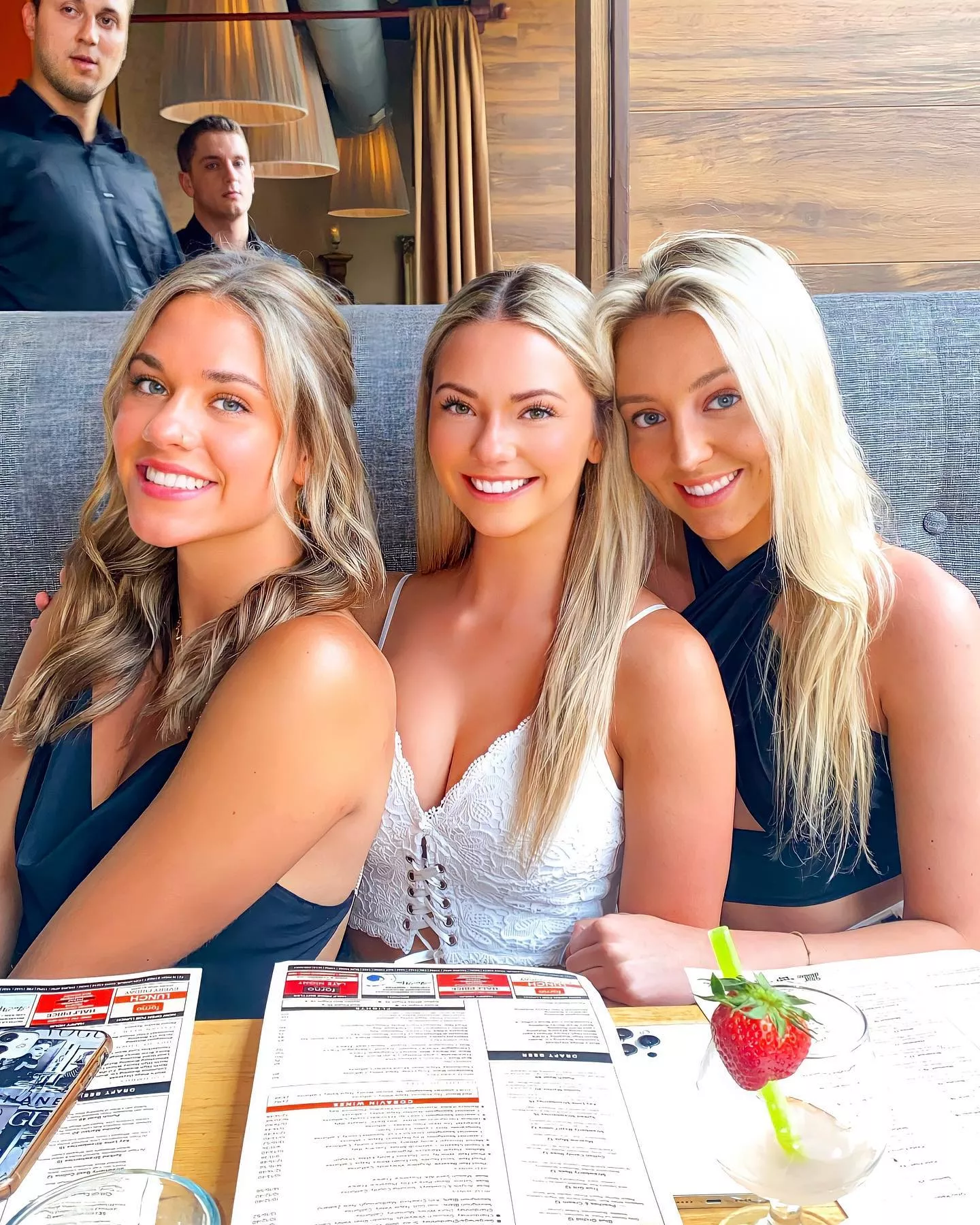 Ohio 🌸 posted by FireSt77