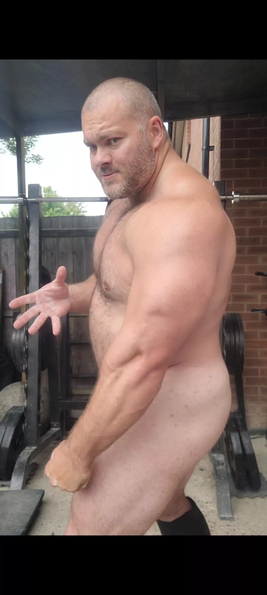 oil me up, boy! posted by strongdickie