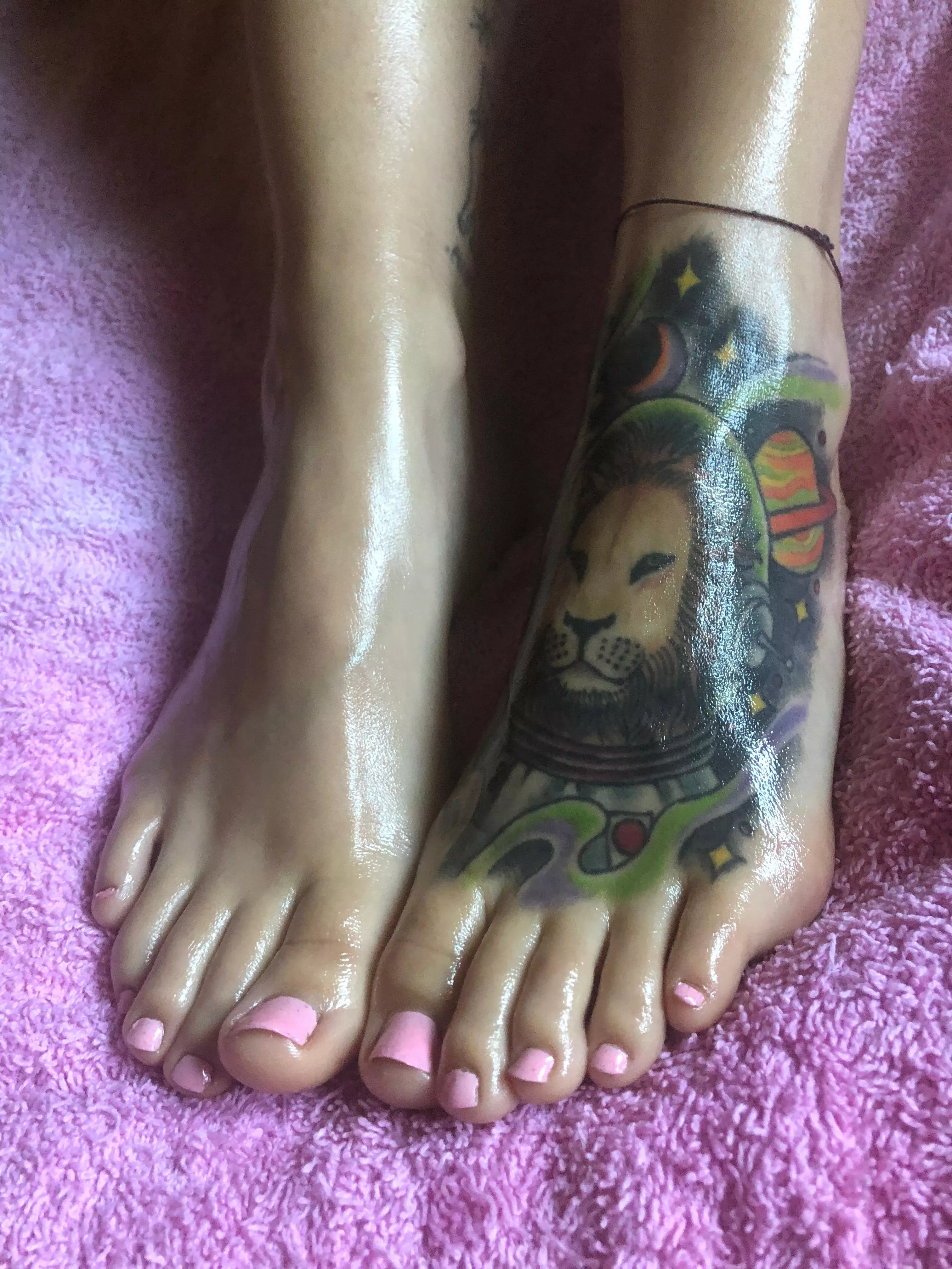 oiled up and ready for you posted by elsiexdirt