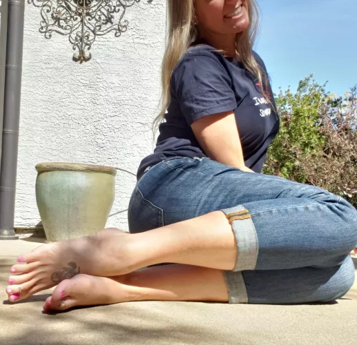 Ok.... I'll let you touch them!!! by SexyFeetGirl20