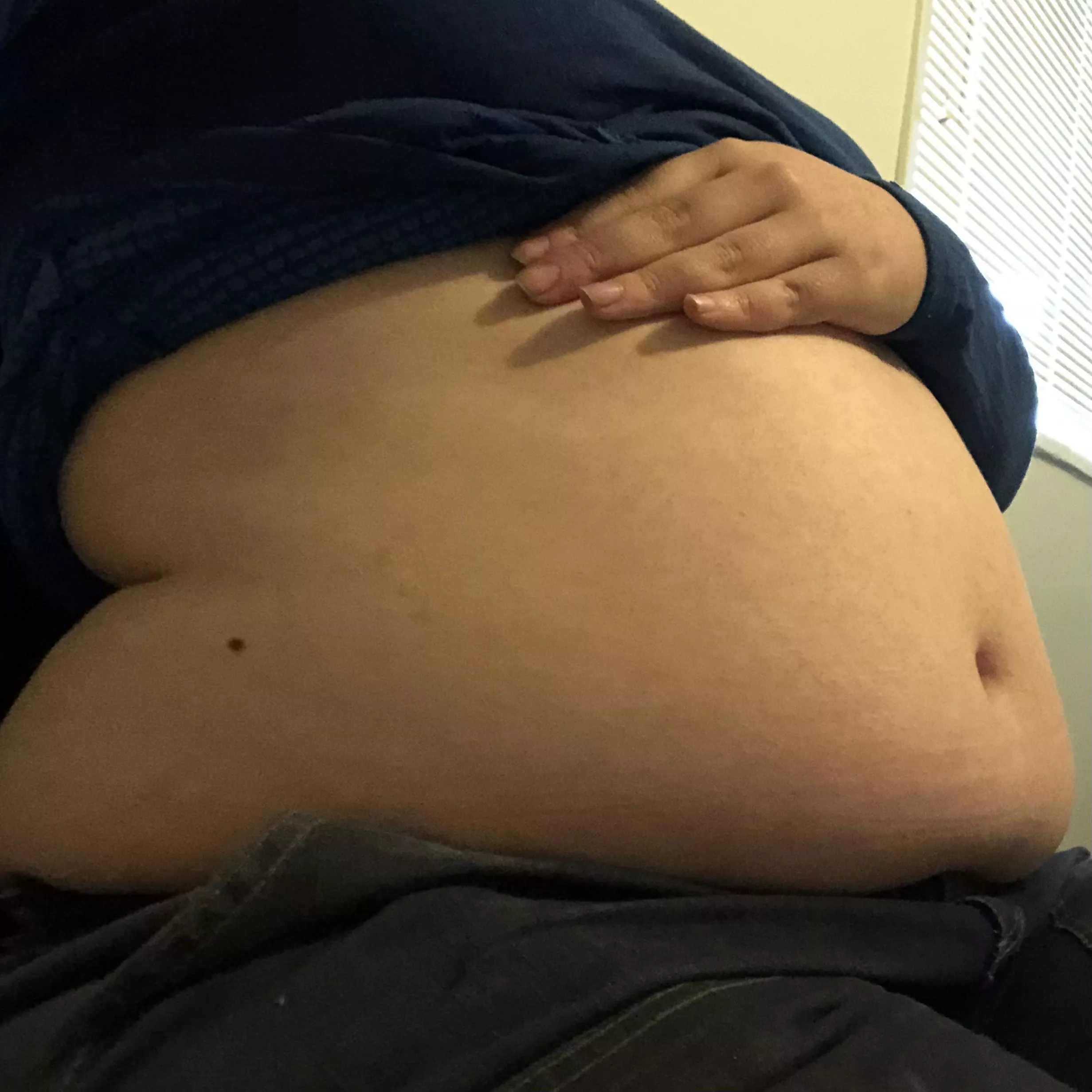 Okay but why do I look like such a fatass in this picture? 😳 posted by lunaloo2