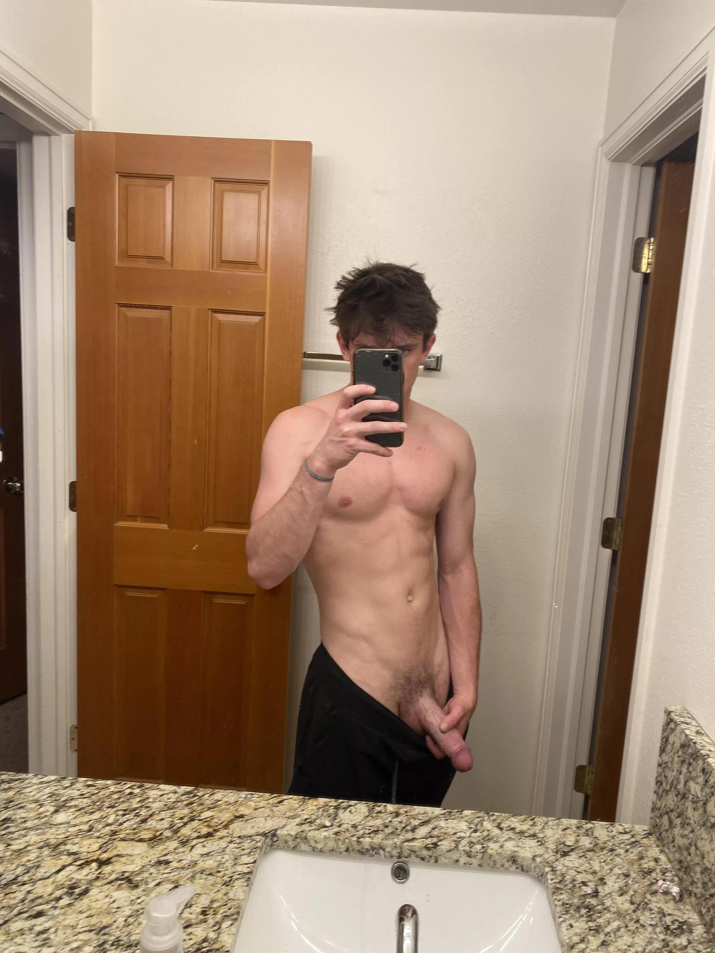 Okay fine… DMs open :) posted by froozenpaper