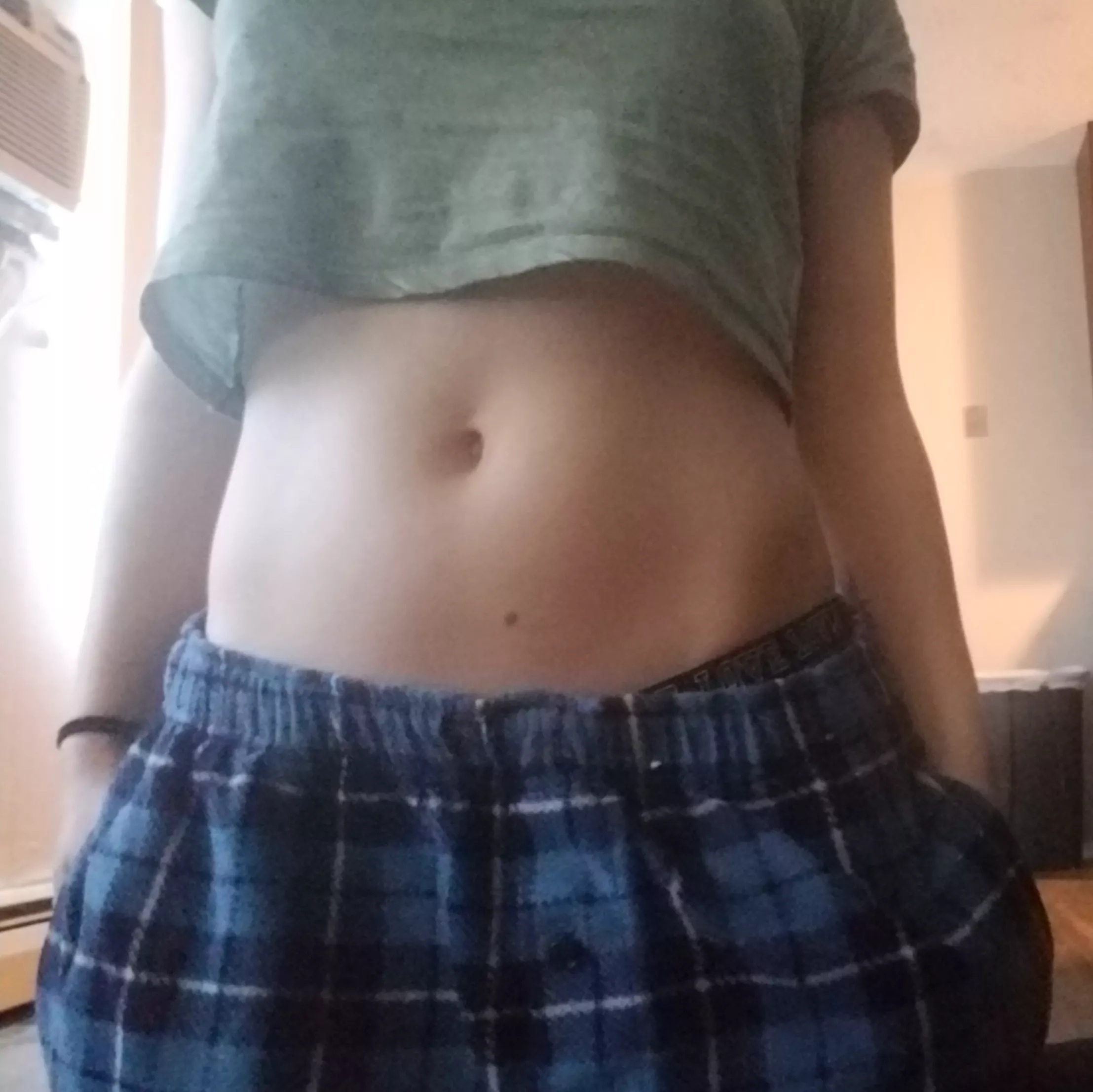Old photo of my cute belly button ♡ [f] posted by boundbeautybondage2