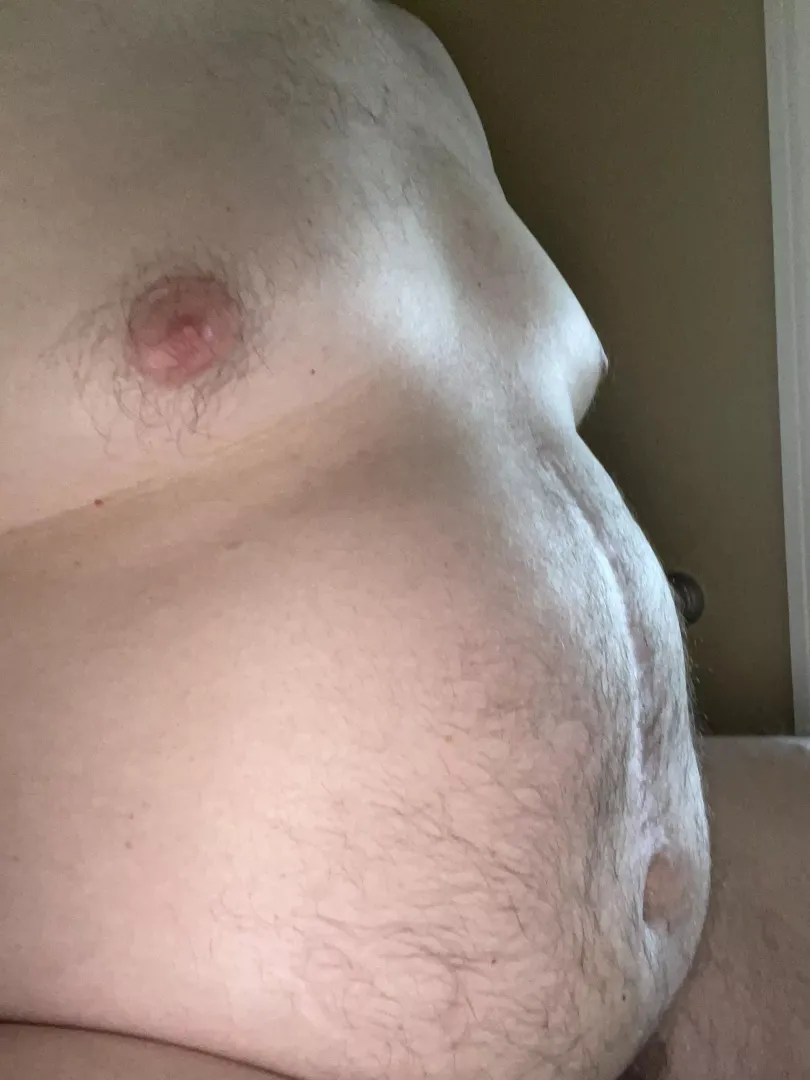 Older chubby dad looking for someone who likes the type posted by Hungry-Action-3074