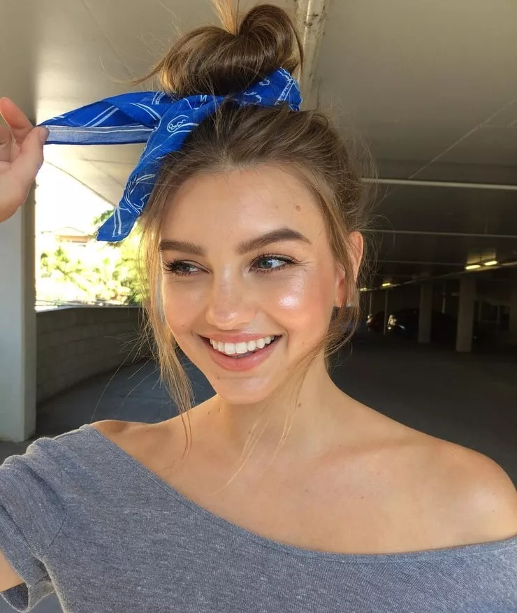 Olivia Brower posted by cashmere1977-2