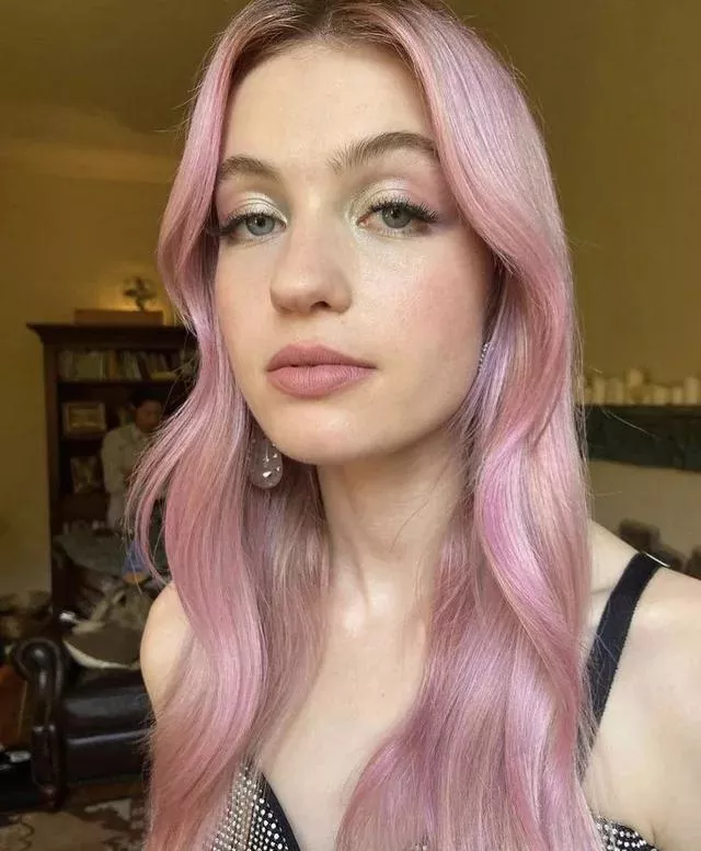 Olivia Scott Welch posted by GlamMetalLion