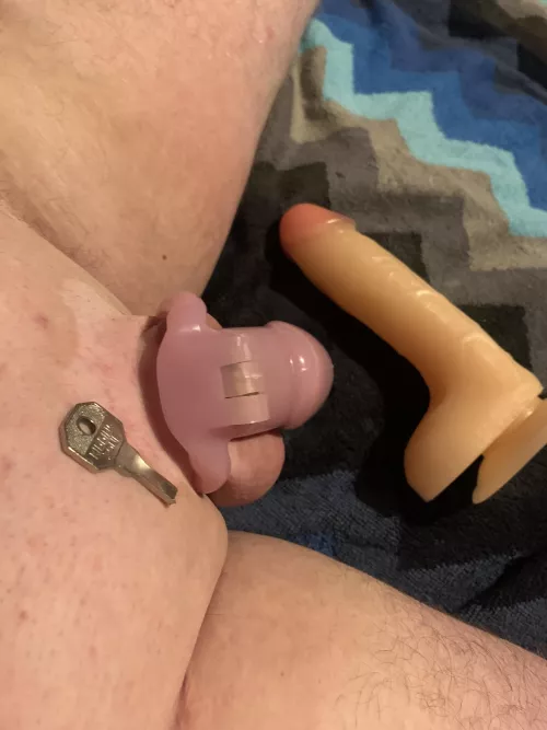 Omg my key broke 😧😳 by SissyCuck144