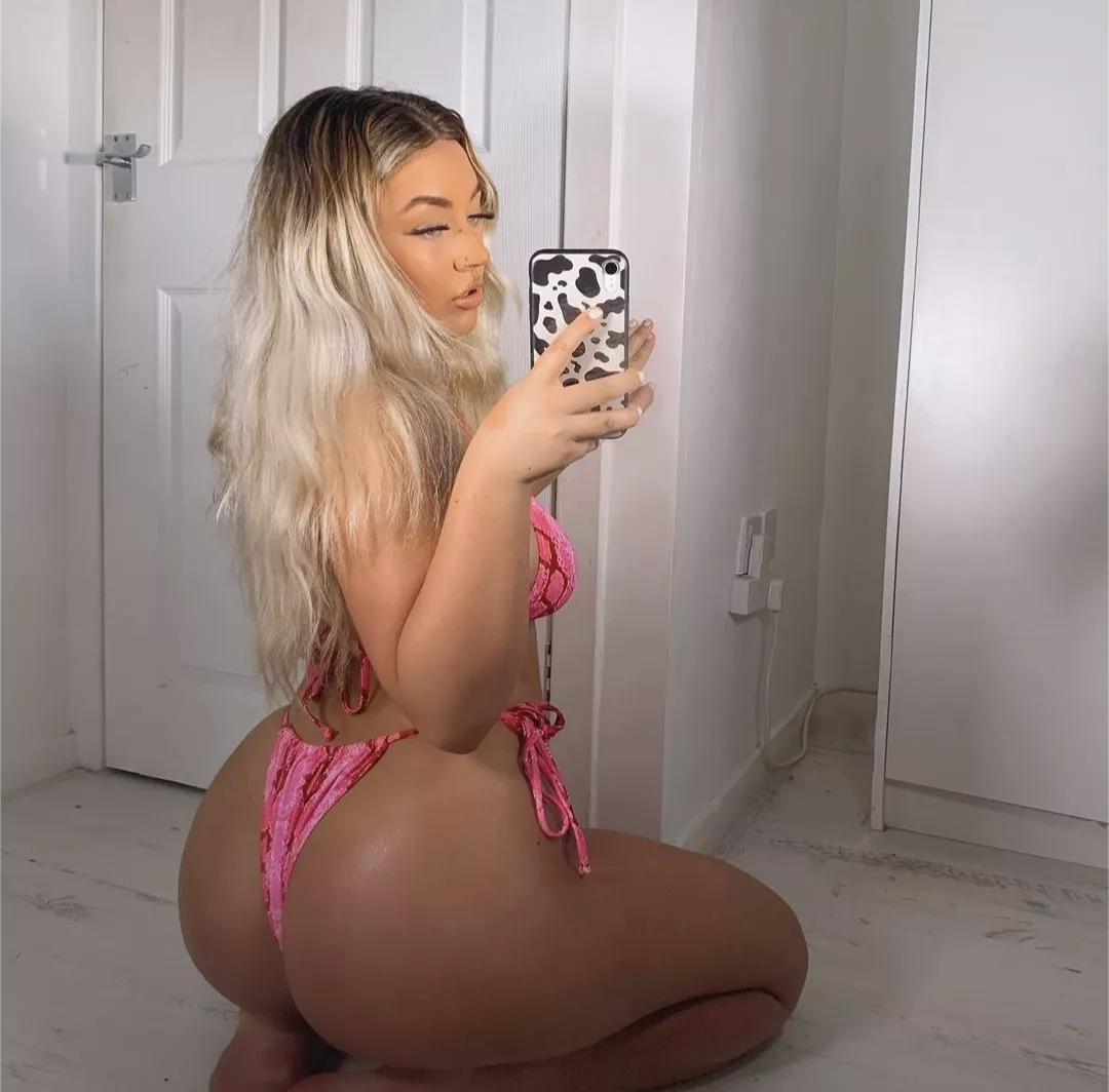 on her knees already posted by explorer_indi