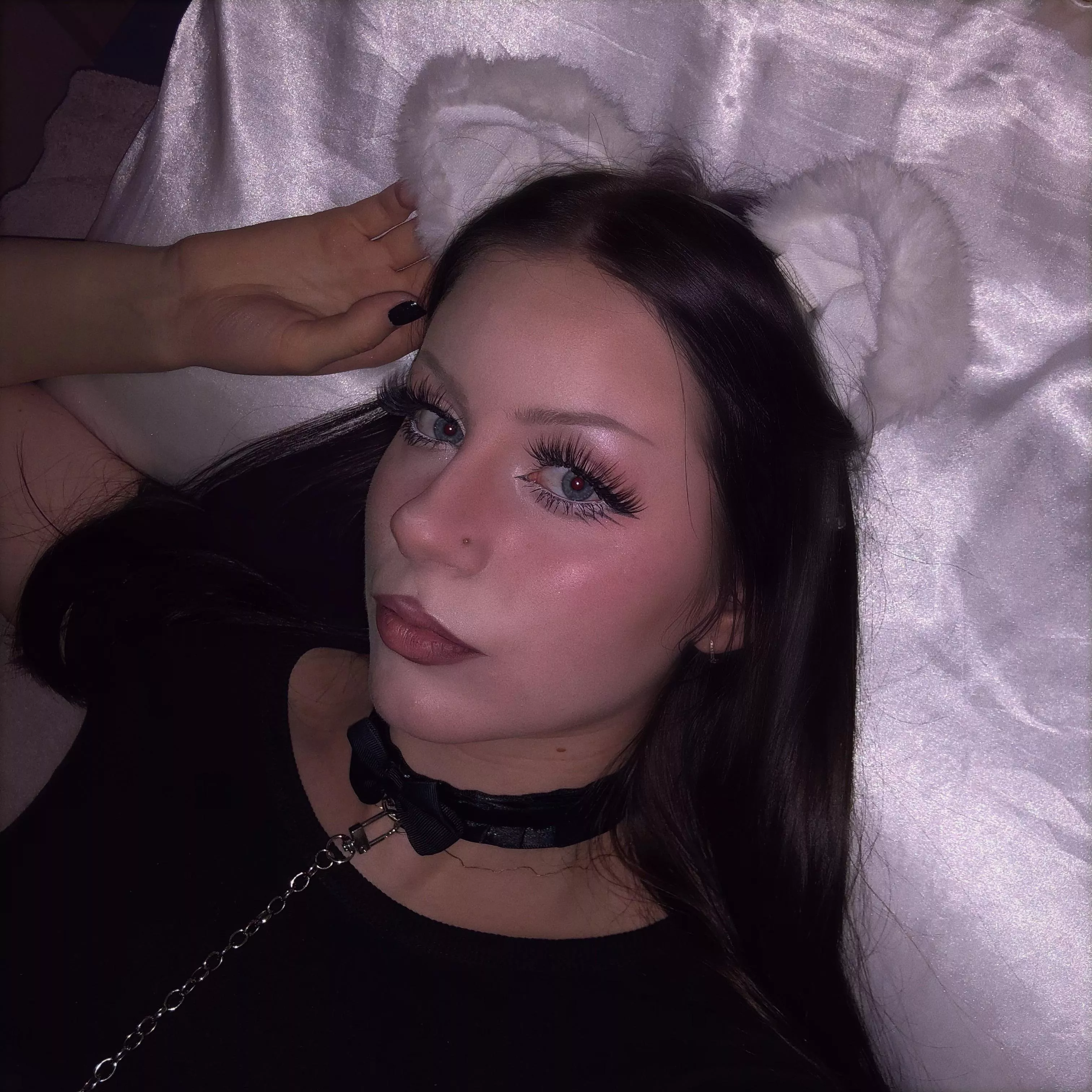 On my best behaviour posted by princezna_nebezzz